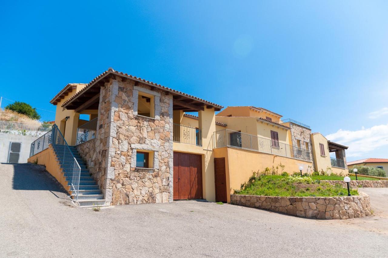 Corte Di Gallura Budoni Exteriör bild